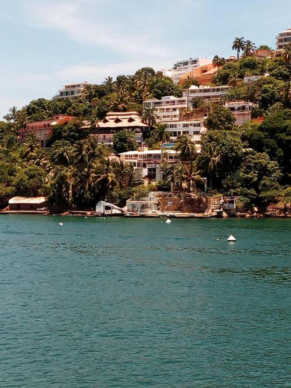 Pier D Luna Pensiune Acapulco