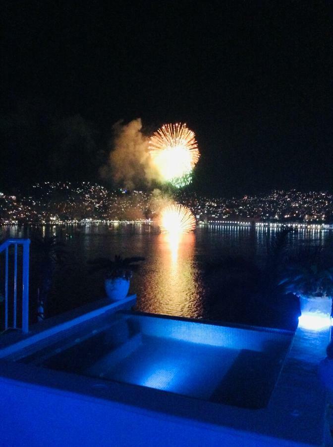 Pier D Luna Pensiune Acapulco