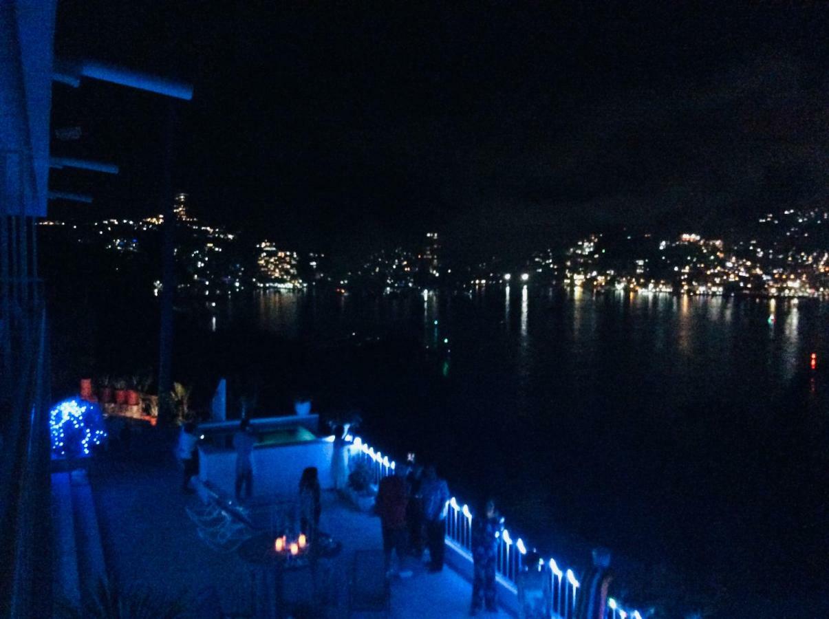 Pier D Luna Pensiune Acapulco
